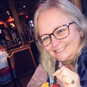 Meet your Posher, Camille